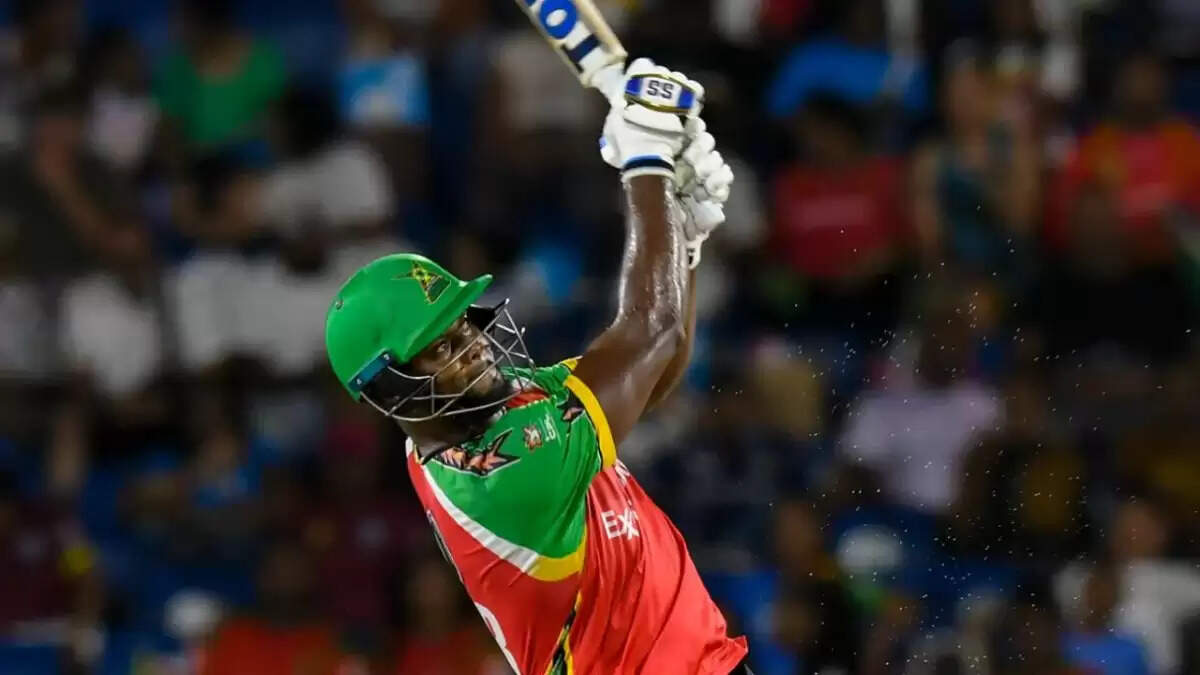 RCB के गेंदबाज ने CPL में बल्ले से मचाया धमाल, 34 गेंदों में बनाए 73 रन