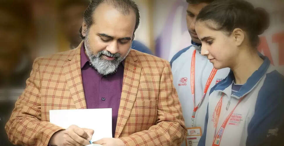 आचार्य प्रशांत: महिलाओं के अधिकारों पर स्पष्ट आवाज़ रखने वाले आध्यात्मिक गुरु
