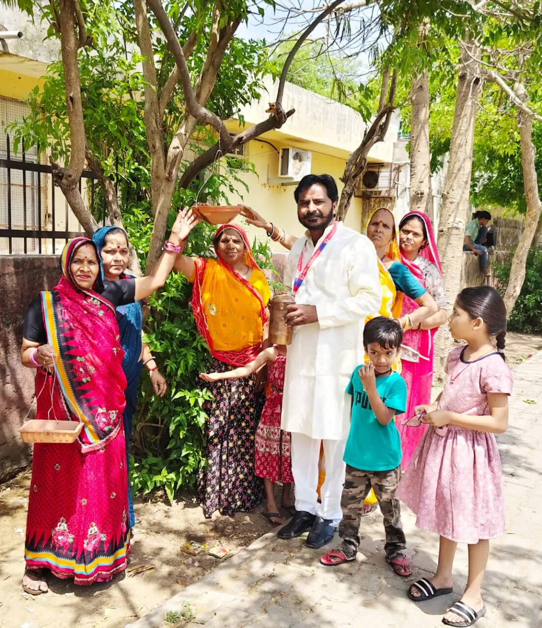 जयपुर में पक्षियों के लिए परिंडे लगाने का महाअभियान