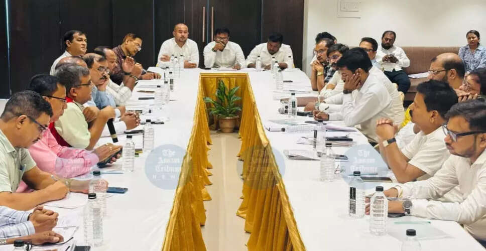 असम में नए मॉडल कॉलेजों में सेवानिवृत्त शिक्षकों की नियुक्ति का विरोध