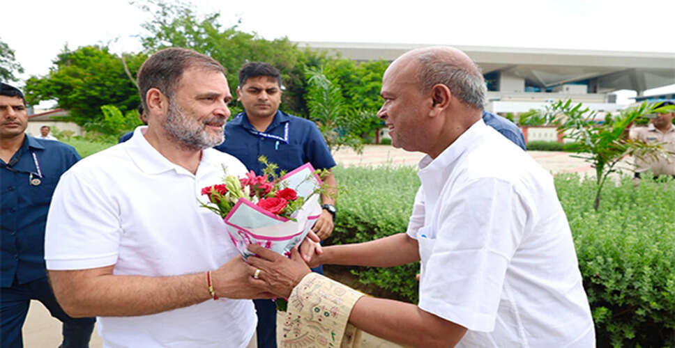 बिहार में मतदाता सूची पुनरीक्षण के खिलाफ कांग्रेस का प्रदर्शन