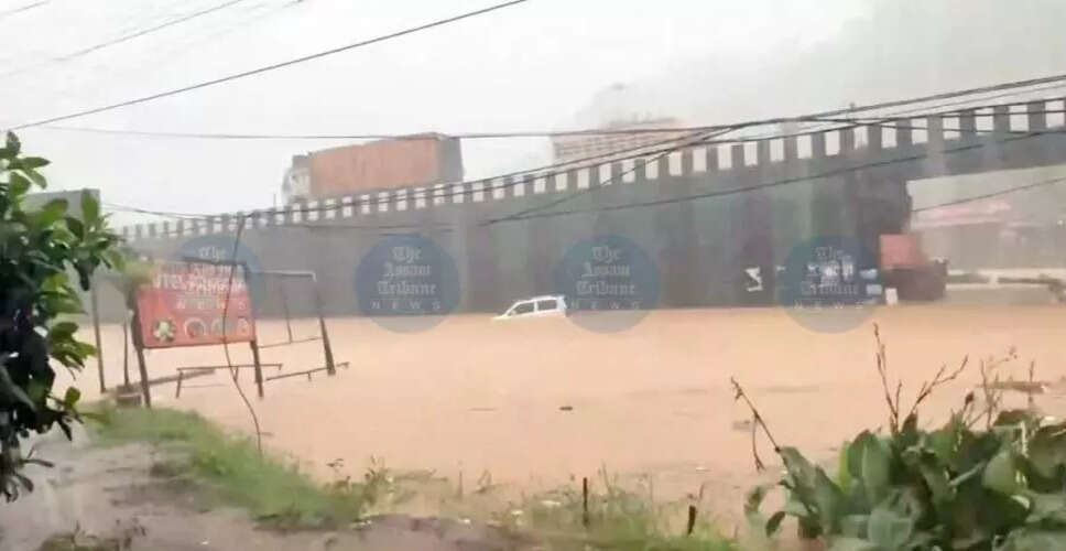 जोराबाट में भारी बारिश से बाढ़ का कहर, एक की मौत