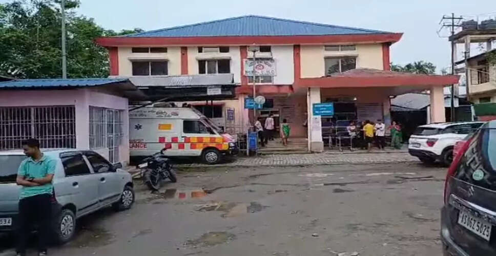 डिगबोई स्वास्थ्य केंद्र में डॉक्टरों की कमी से मरीजों को हो रही परेशानी