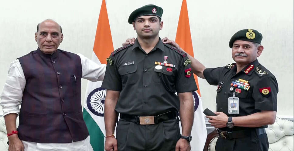 नीरज चोपड़ा को भारतीय सेना में मिली मानद लेफ्टिनेंट कर्नल की उपाधि
