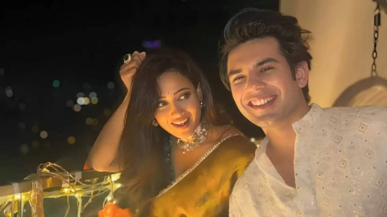 श्वेता तिवारी की दिवाली पार्टी में छाई खूबसूरती