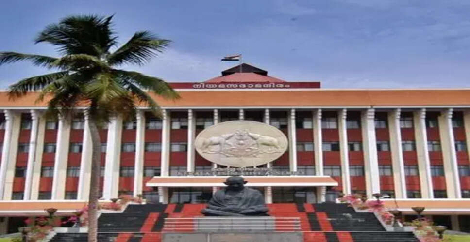 केरल विधानसभा में सोने की प्लेटिंग विवाद पर हंगामा जारी