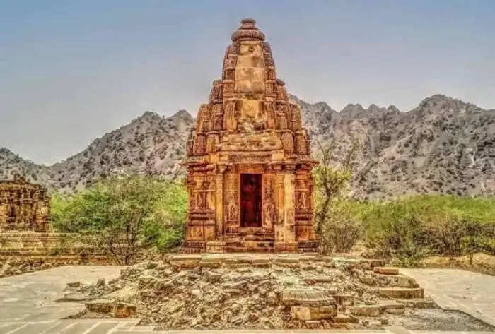 किराडू मंदिर: रात में जाने से डरने वाली रहस्यमयी जगह