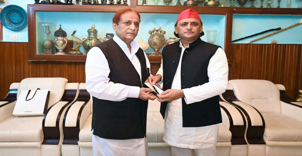 अखिलेश यादव और आज़म खान की मुलाकात: सपा की मुस्लिम-यादव एकता को पुनर्जीवित करने की कोशिश