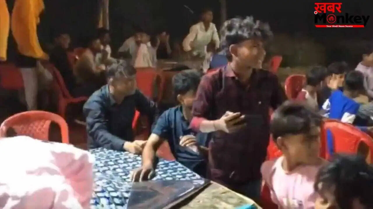 शादी के समारोह में आंधी ने मचाई तबाही, वायरल वीडियो ने सबको किया हैरान