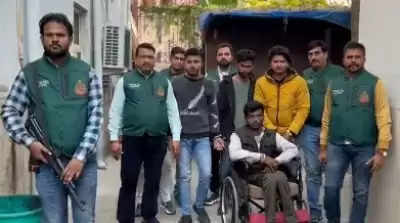 दिल्ली में पुलिस ने अवैध हथियार बेच रहे आजाद ग्रुप का भंडाफोड़ किया, चार गिरफ्तार