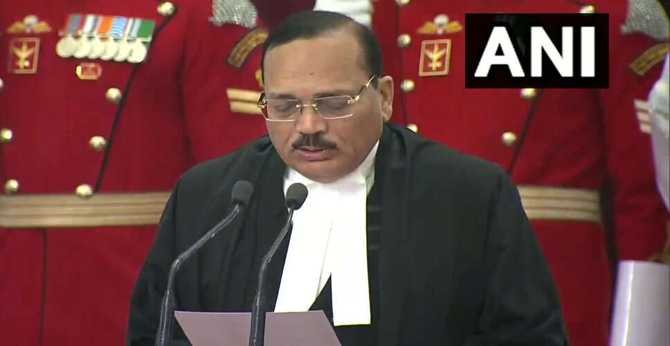 भारत के 53वें चीफ जस्टिस के रूप में जस्टिस सूर्यकांत ने ली शपथ