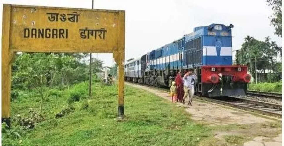उच्च असम में ट्रेन सेवाओं के निलंबन पर बढ़ रहा है विरोध
