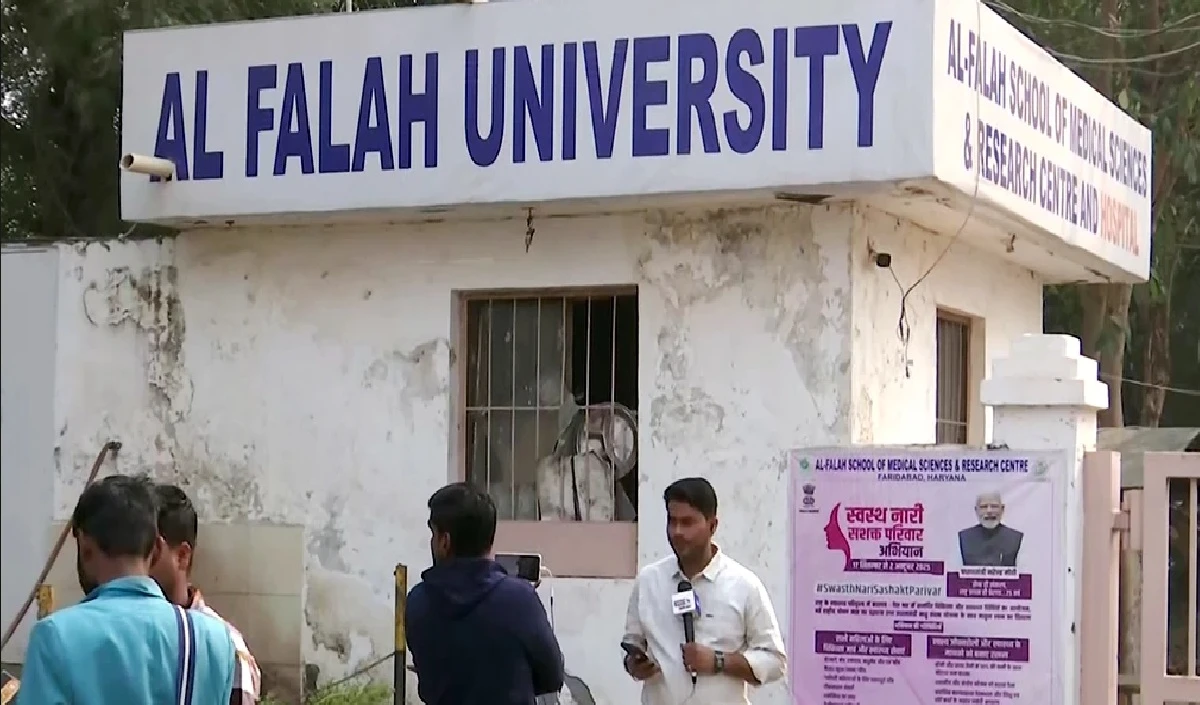 दिल्ली में विस्फोट: 12 की मौत, सुरक्षा स्थिति पर समीक्षा