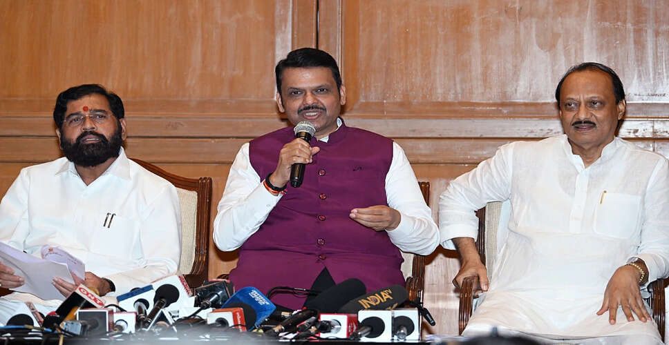 मुख्यमंत्री फडणवीस ने उद्धव ठाकरे के भाषण पर साधा निशाना