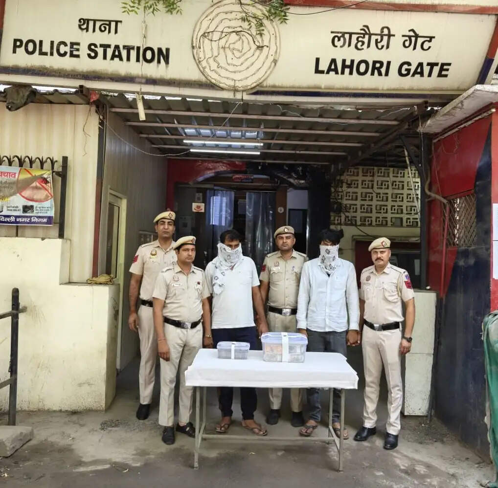 दिल्ली पुलिस ने 54.5 लाख रुपये की लूट का किया खुलासा, कर्मचारी निकला साजिशकर्ता