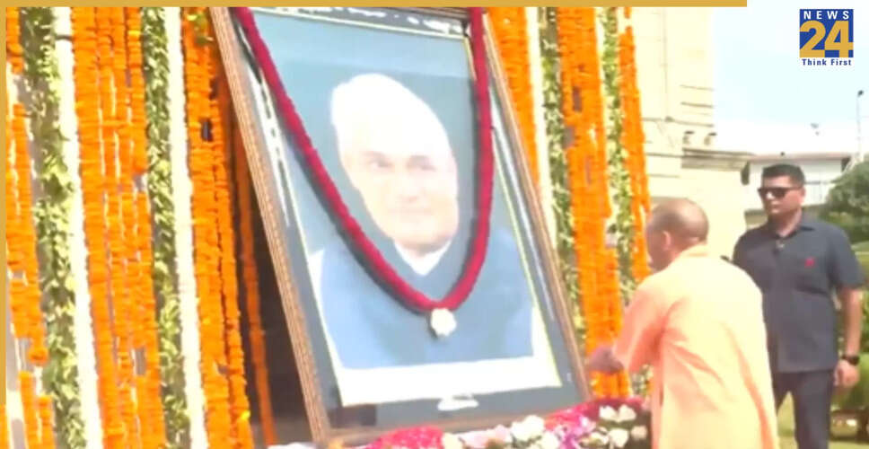 अटल बिहारी वाजपेयी की पुण्यतिथि पर श्रद्धांजलि