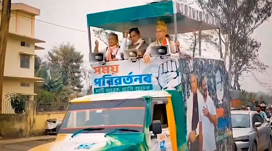 असम विधानसभा चुनावों की तैयारी में भाजपा और कांग्रेस की रैलियाँ