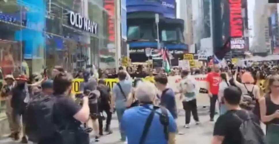 Massive Protests Erupt in New York Against US Strikes on Iran