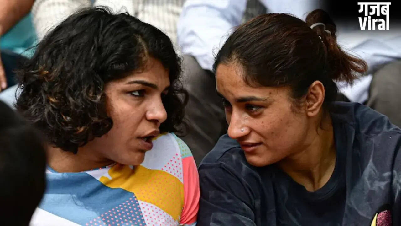 साक्षी मलिक ने विनेश फोगाट के ट्रायल के लिए की अपील