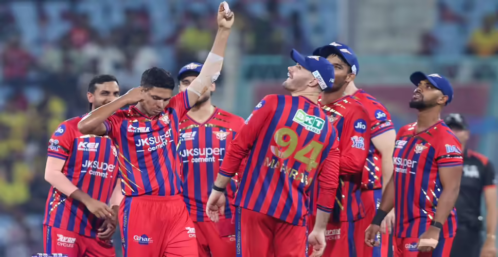आकाश सिंह की शानदार गेंदबाजी ने IPL 2026 में मचाई धूम