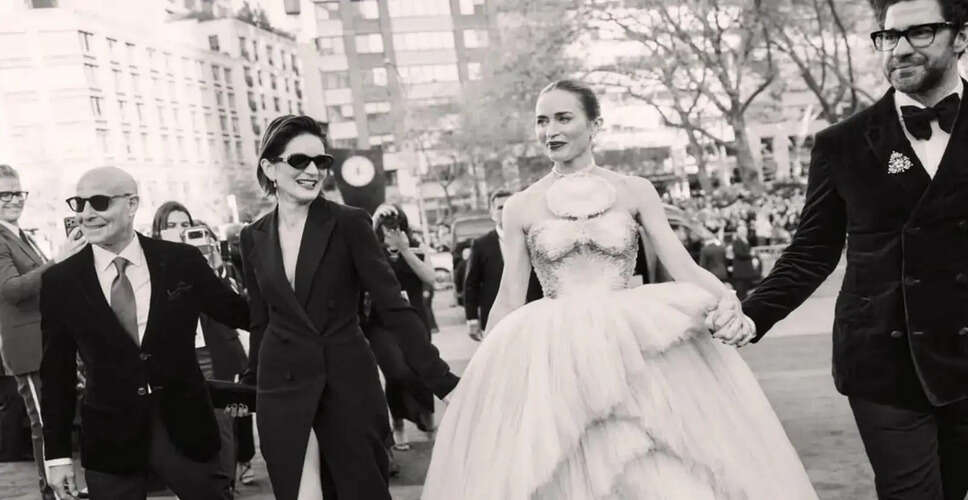 एमिली ब्लंट और स्टेनली टुकी: एक अनोखी प्रेम कहानी