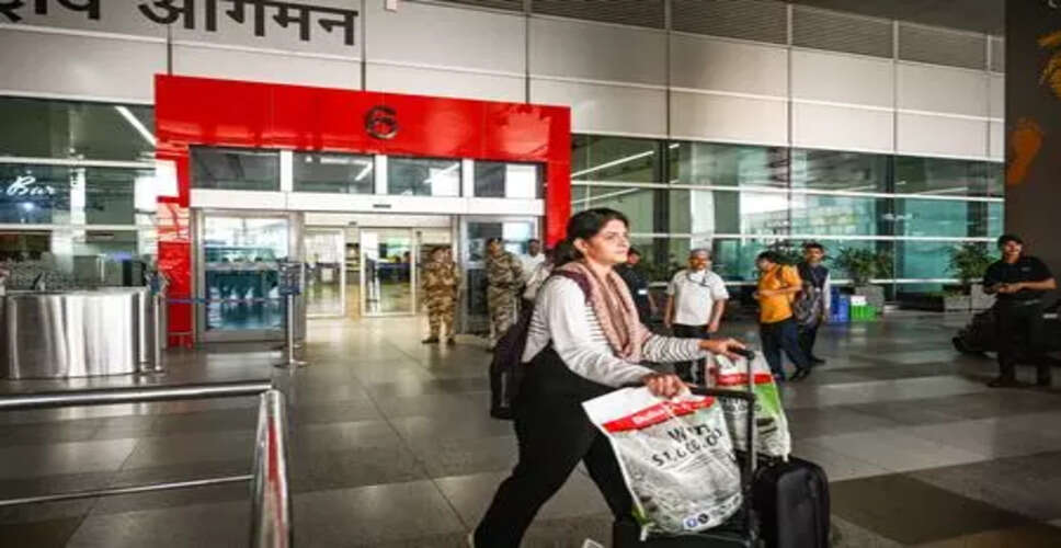 मध्य पूर्व के लिए घरेलू उड़ानों की सीमित बहाली