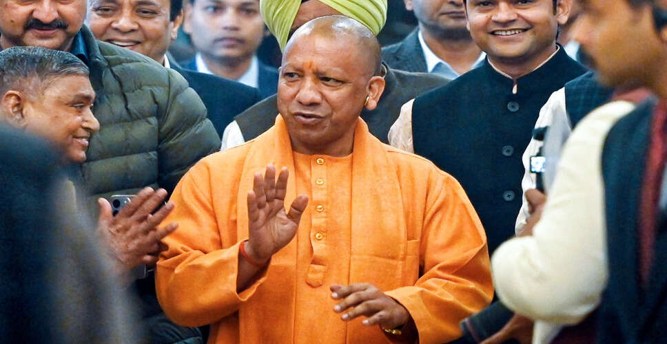 योगी आदित्यनाथ ने ग्राम पंचायतों के आत्मनिर्भरता पर जोर दिया