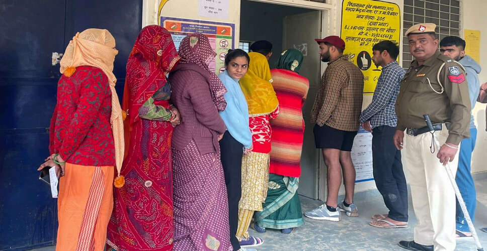 अजूर गांव के निवासियों का विधानसभा चुनाव में NOTA का समर्थन