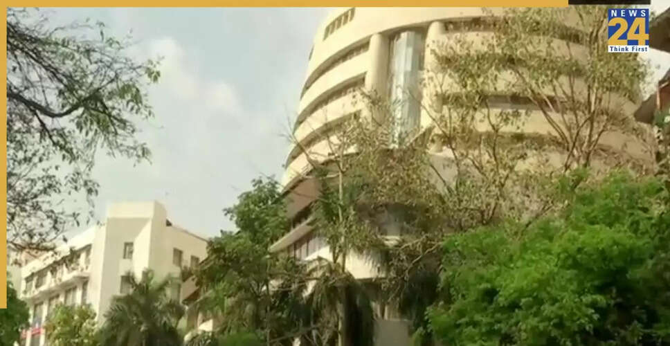 भारतीय शेयर बाजार में गिरावट, अमेरिका ने 50% टैरिफ लागू किया