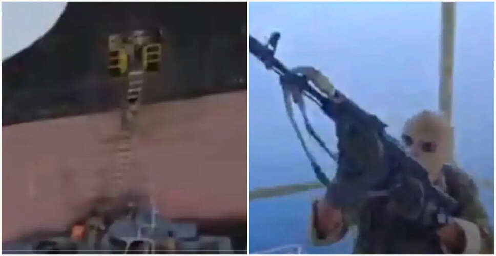 ईरान ने होर्मुज जलडमरूमध्य में वाणिज्यिक जहाज पर कब्जा किया