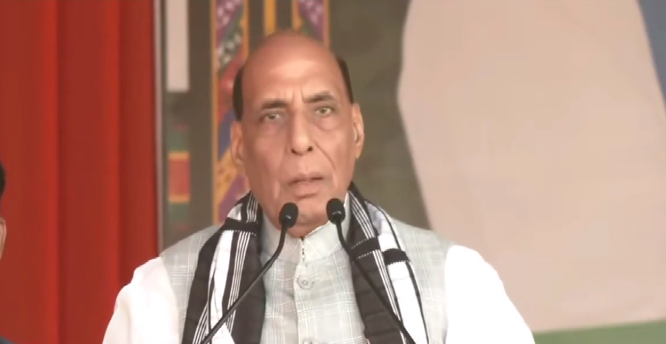 कांग्रेस करती है हिंदू-मुस्लिम की राजनीति : राजनाथ सिंह
