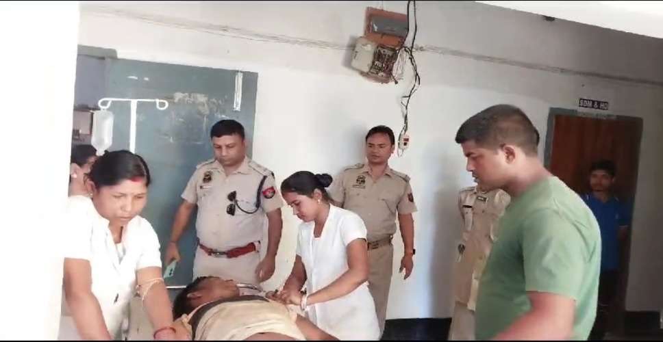असम में मंदिर जलाने के मामले का आरोपी पुलिस फायरिंग में घायल