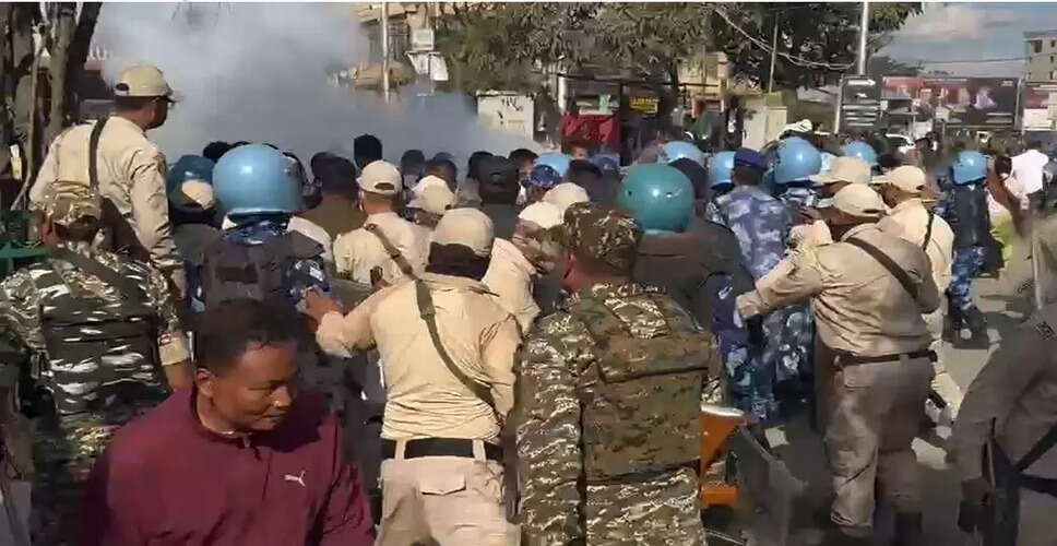 संगाई महोत्सव के खिलाफ इम्फाल में बड़े पैमाने पर प्रदर्शन