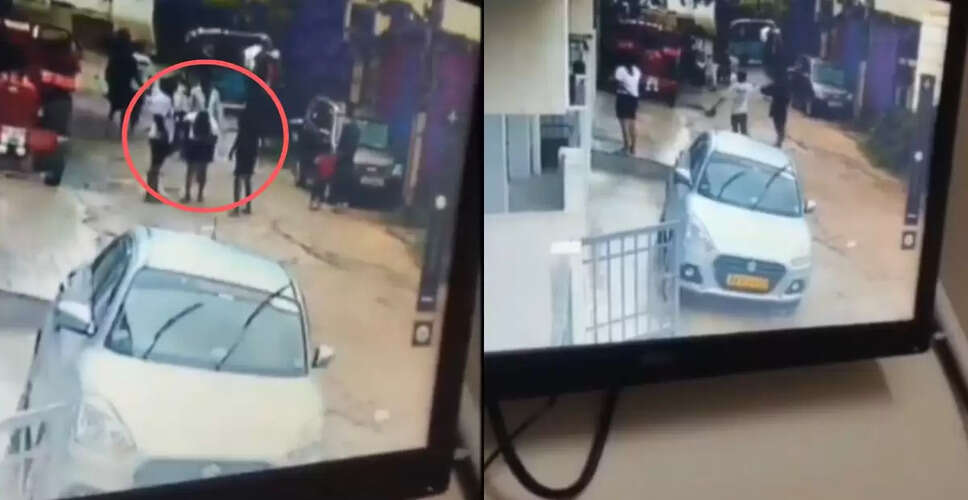 बेंगलुरु में दिनदहाड़े महिला पर हमला: CCTV में कैद हुआ मामला