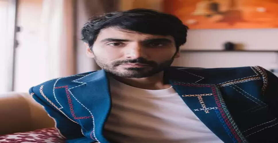 'मिट्टी' में मेरा किरदार राघव बिल्कुल मेरे जैसा है : इश्वाक सिंह