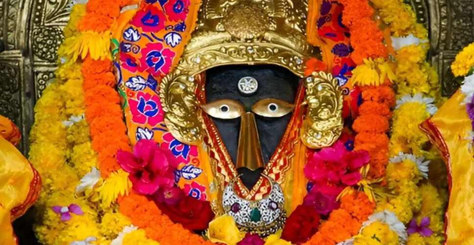 मां बगलामुखी का पीला रंग: पूजा में शुभता का प्रतीक