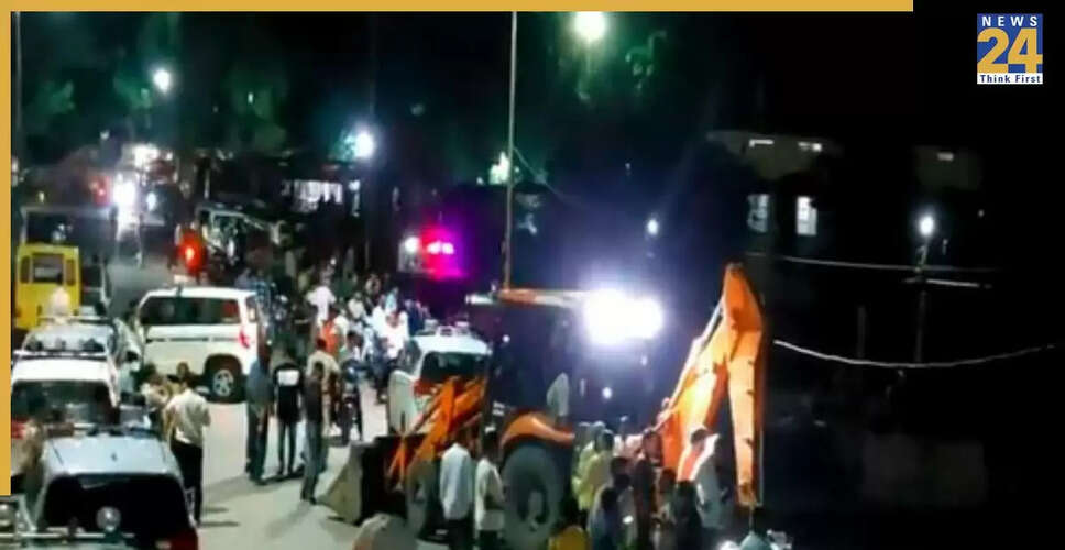 मध्य प्रदेश: उज्जैन में कार नदी में गिरी, पुलिसकर्मी का शव मिला