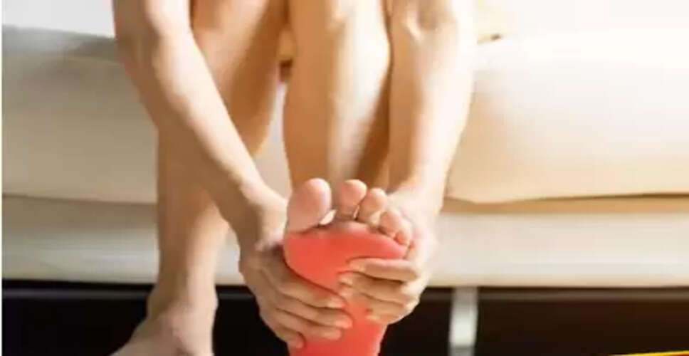 रात में हाई यूरिक एसिड के लक्षण: जानें क्या हैं संकेत
