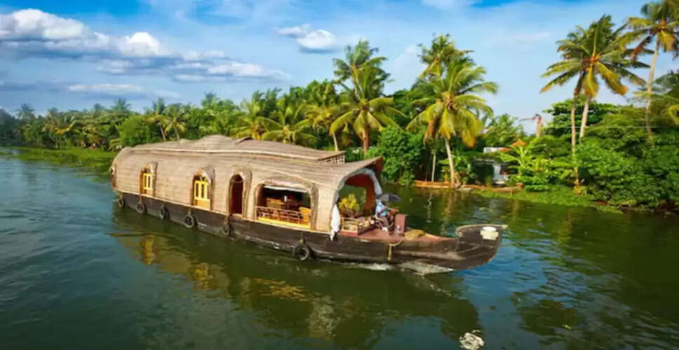 केरल की यात्रा: प्राकृतिक सौंदर्य और सांस्कृतिक धरोहर के अद्भुत स्थल