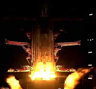 इसरो रॉकेट द्वारा लॉन्च के लिए वनवेब के 36 सैटेलाइट की दूसरी खेप भारत के लिए रवाना