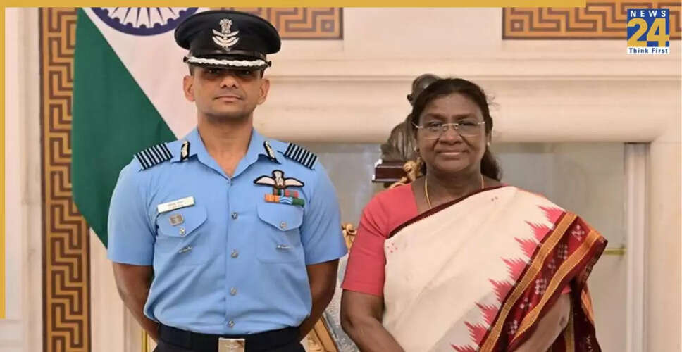 ग्रुप कैप्टन शुभांशु शुक्ला ने राष्ट्रपति से की मुलाकात, साझा किए अंतरिक्ष अनुभव
