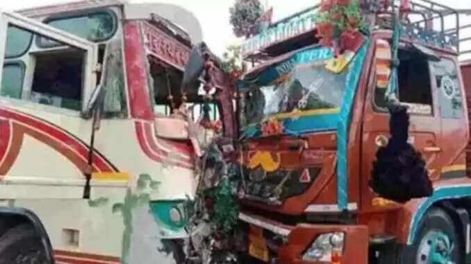 तेलंगाना में भयानक सड़क हादसा: 17 लोगों की मौत