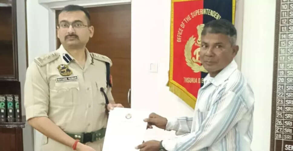 दिव्य सेवा: 26 वर्षों से ट्रैफिक नियंत्रित कर रहे दीपक दारजी की कहानी