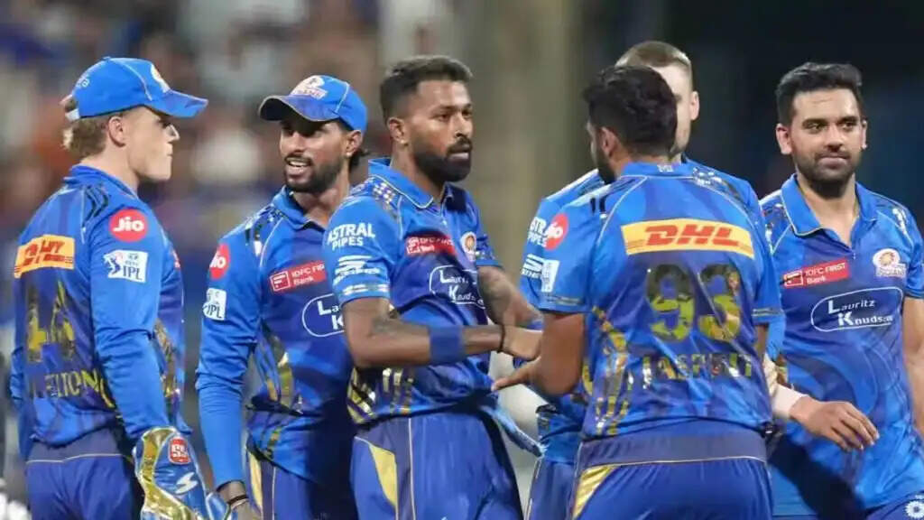IPL 2025: चमत्कार की उम्मीद में दो टीमें, प्लेऑफ से बाहर होने के कगार पर
