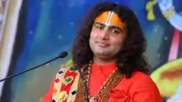 अनिरुद्धाचार्य महाराज: एक प्रसिद्ध कथावाचक की पारिवारिक जिंदगी