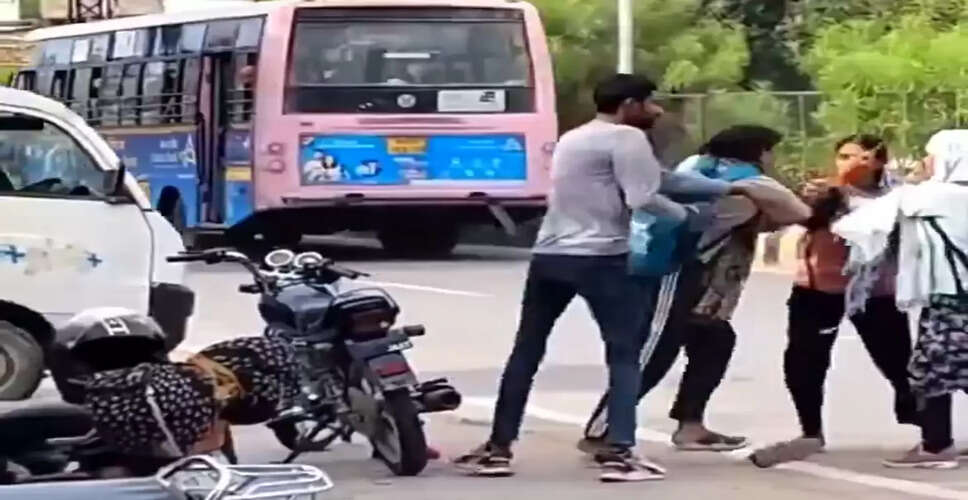 चाकसू में लड़कियों पर मनचले का हमला: सुरक्षा पर उठे सवाल