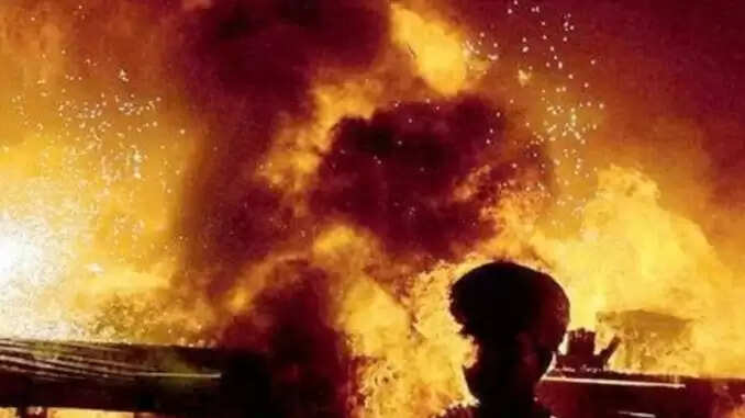 मेरठ में शराब के नशे में पति ने घर में लगाई आग