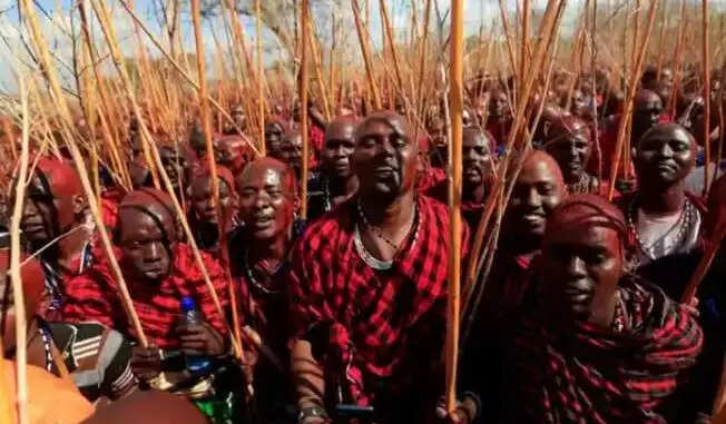 पापुआ न्यू गिनी के आदिवासी: मानव मांस खाने की अनोखी परंपरा