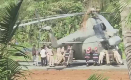 राष्ट्रपति द्रौपदी मुर्मू का सबरीमाला दौरा: हेलीकॉप्टर लैंडिंग में आई समस्या