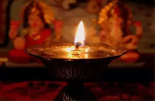शुक्रवार को धन की देवी लक्ष्मी जी को प्रसन्न करने के सरल उपाय